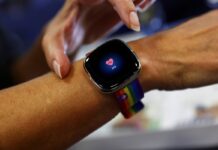 google-can-acquire-fitbit-but-users-health-data-cant-be-used-for-ads