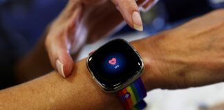 google-can-acquire-fitbit-but-users-health-data-cant-be-used-for-ads