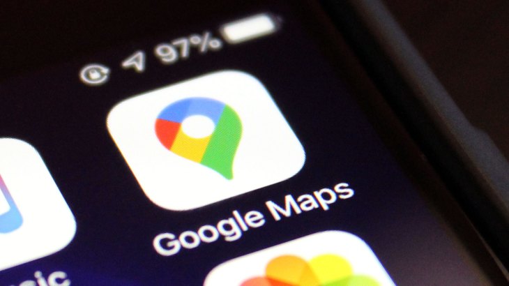 google-maps-takes-on-facebook-with-launch-of-its-own-news-feed