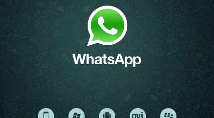 whatsapp-initializing-please-wait-a-moment-problem