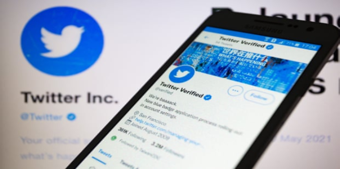 Twitter lists paid-for ‘Blue’ subscription service on app stores