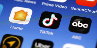 App Store's Top-Grossing Apps Contain Scams? Here's What Experts Say