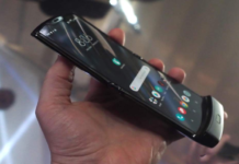 Motorola Razr foldable phone finally gets Android 11