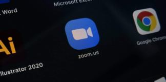 Zoom can now automatically react to user gestures on iPad