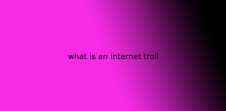 what is an internet troll