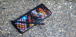 Android 12 update leak paints big future for foldable phones