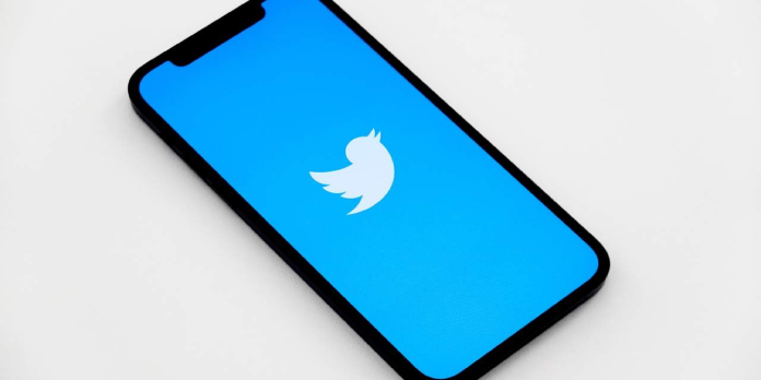 Twitter rolls out Revue newsletter subscription button for tweets