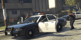 GTA Online Heist Ruined By Police Spawning Inside Player's Car