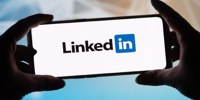 How to Prevent LinkedIn Notifying Someone That You Have Viewed Their Profile