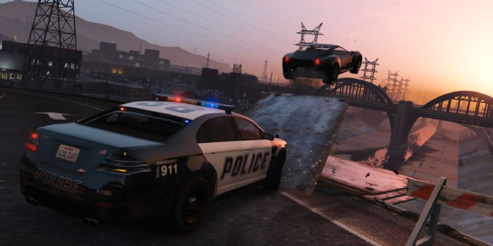 Police Embarrassingly Ruin GTA Online Car Chase Recreation