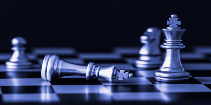 How to Play Chess Titans in Windows 10